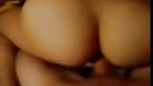 પમ્પ સેકસી પીચર વીડીયો અપ આખલો pussy માં એક યુવાન પાડોશી fucks.